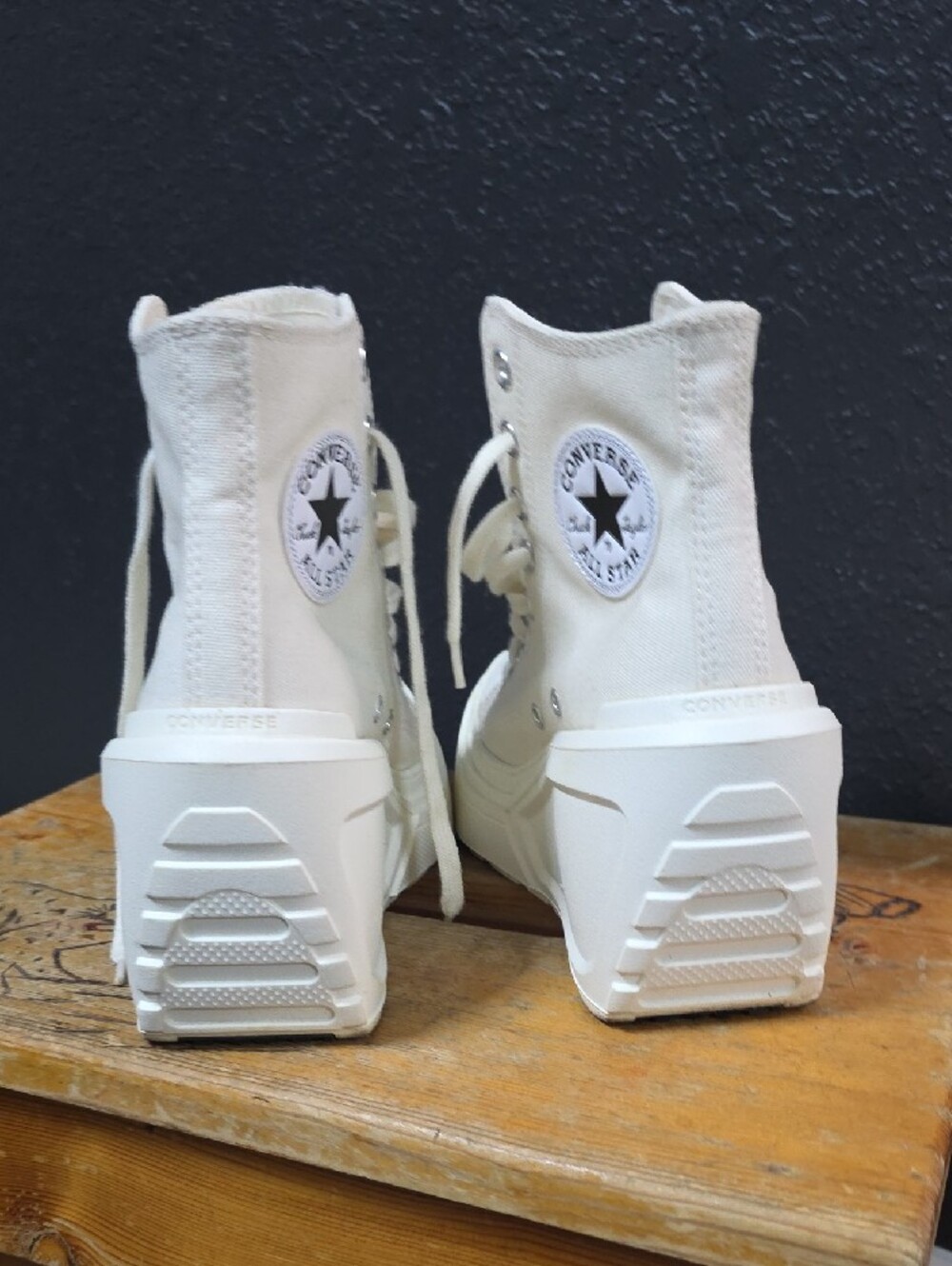 Converse Chuck 70 De Luxe Wedge - Picture 3 of 5